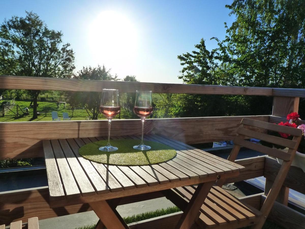 Entre Monts Et Collines B&B Et Spa En Option Exterior foto