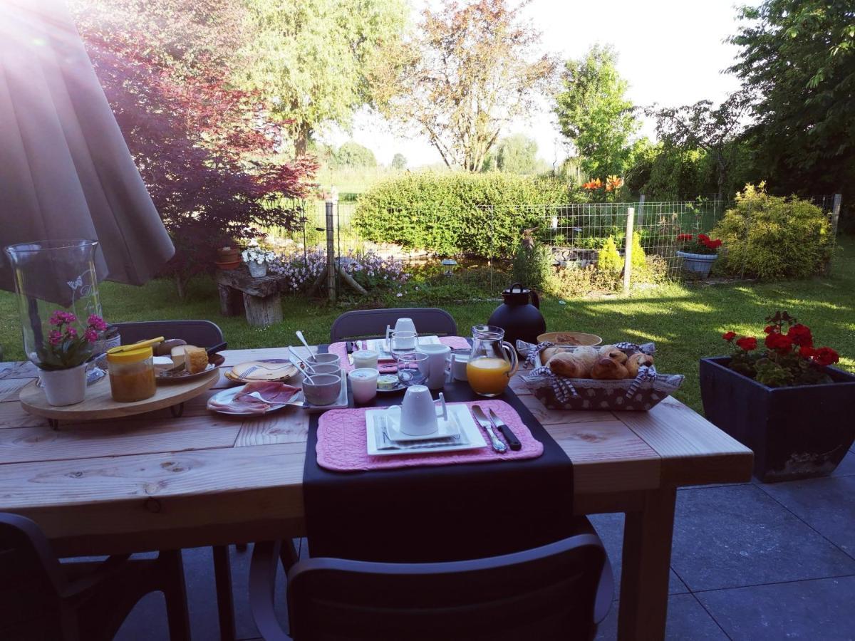 Entre Monts Et Collines B&B Et Spa En Option Exterior foto