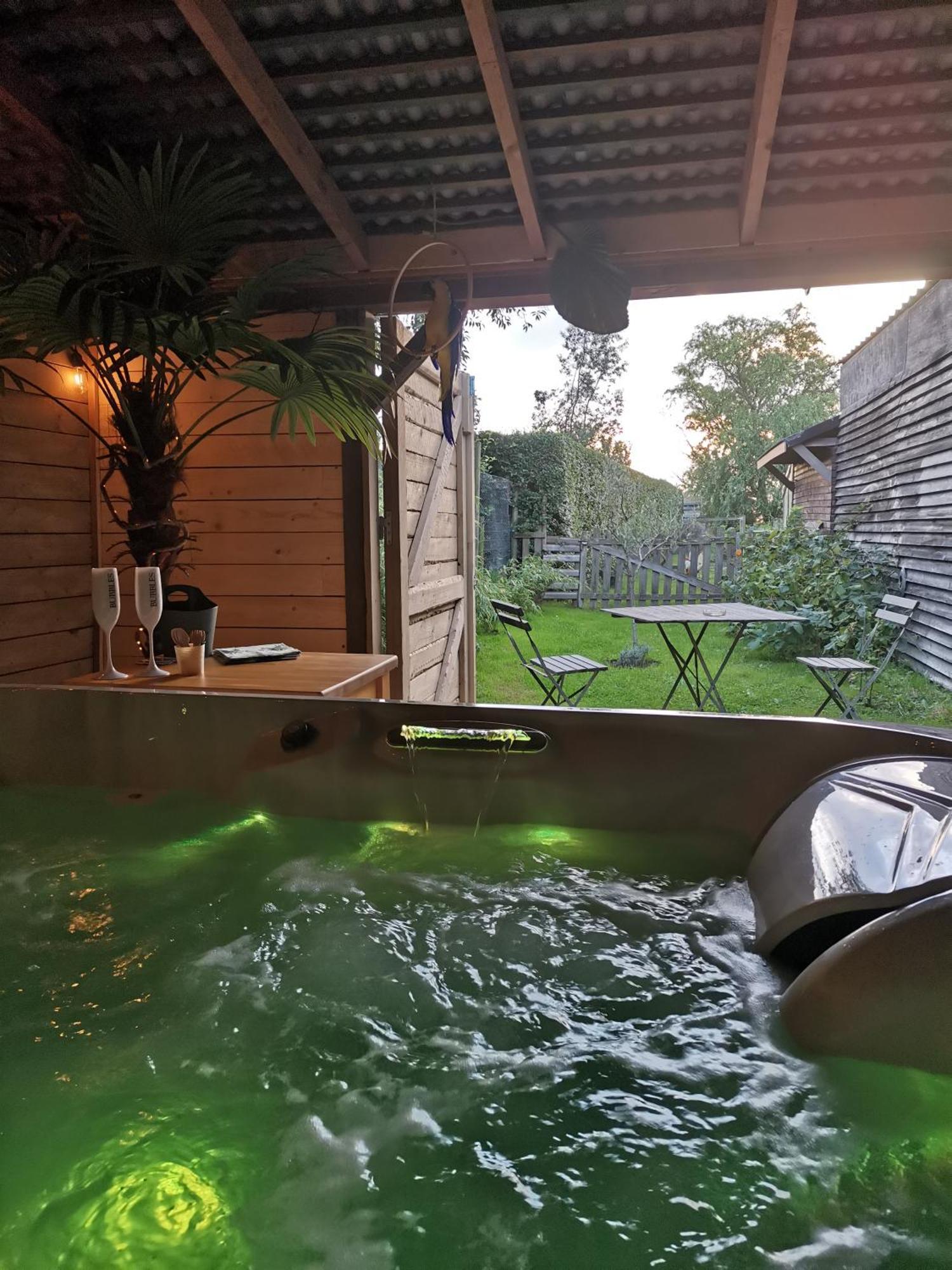 Entre Monts Et Collines B&B Et Spa En Option Exterior foto