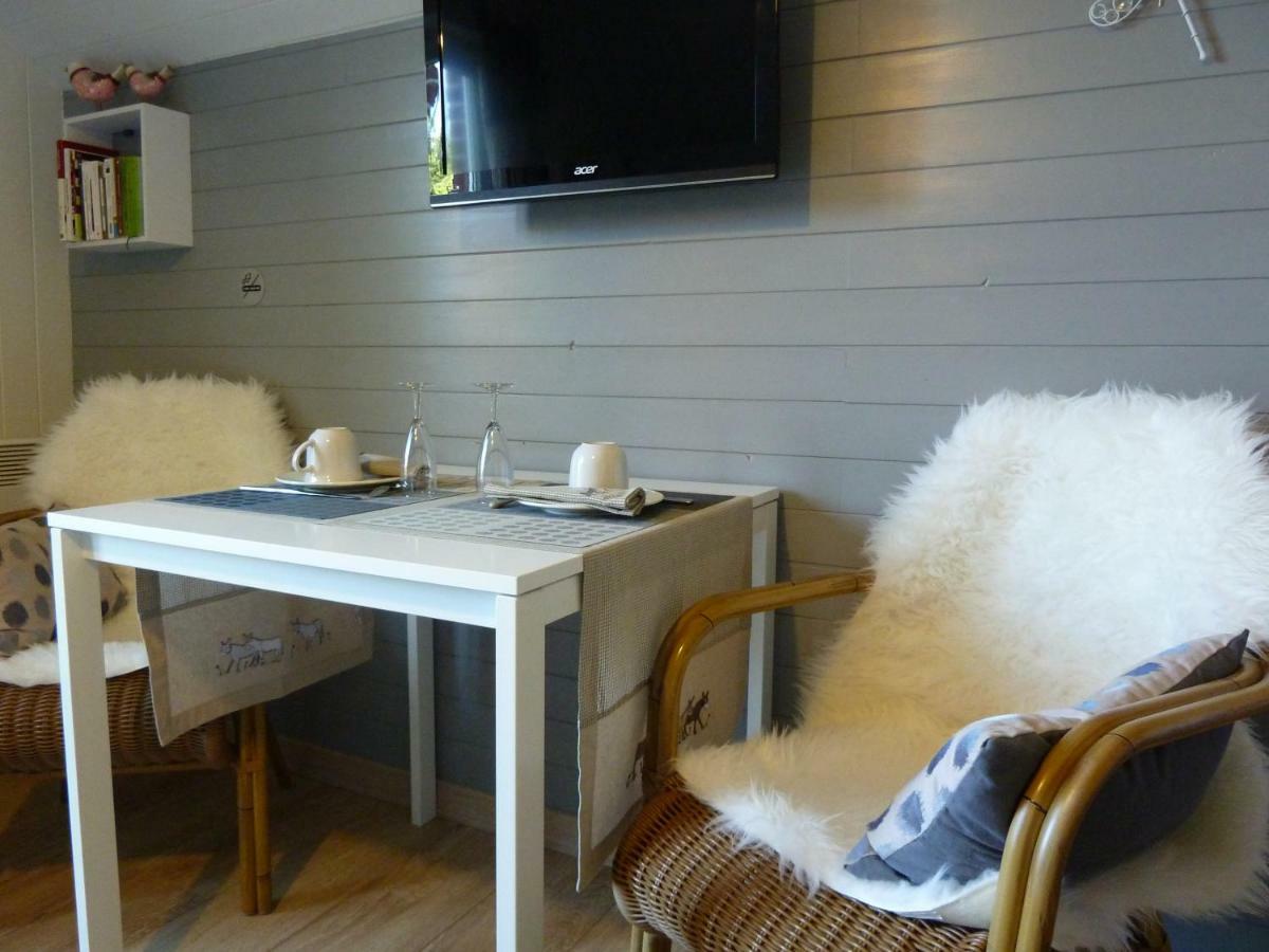 Entre Monts Et Collines B&B Et Spa En Option Exterior foto